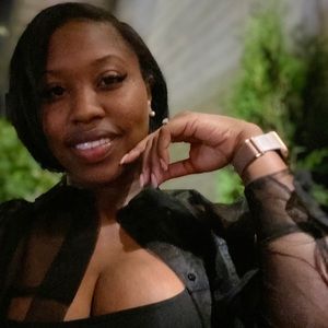 Meet your Posher, Nadia